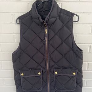 J. Crew Quilted Woman's Vest with gold snaps, Size M, Black